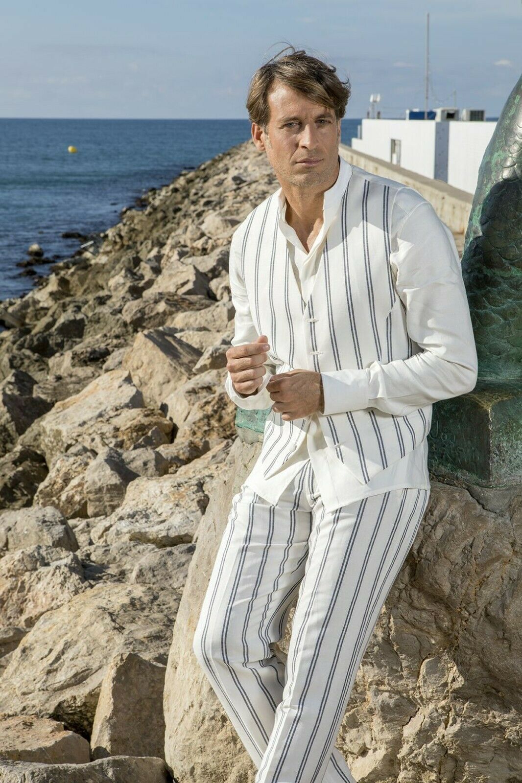 White Striped Men Suits Double Breasted Two Pieces Peaked Lapel Groom Wedding Wear Beach Casual Party Prom Tuxedos