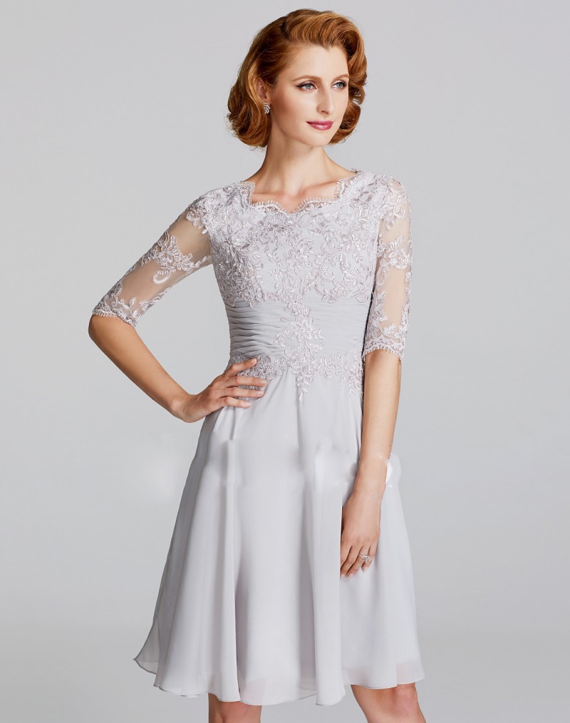 2019 Newest Short Mother of the Bride Dresses Lace Appliqued Chiffon Knee Length 3/4 Long Sleeve Mothers Dresses Cheap Wedding Guest Dress