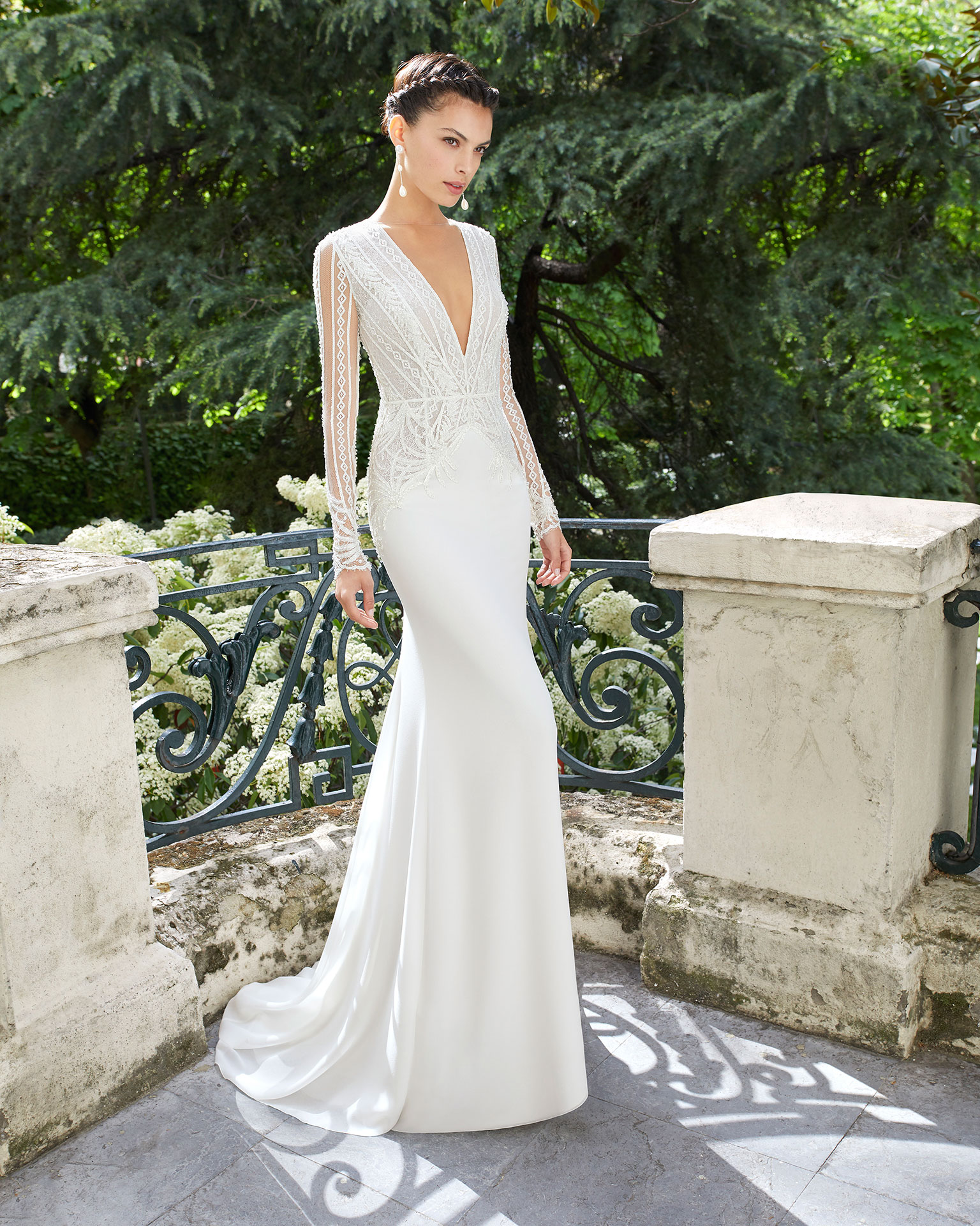 Pearl Gali Karten Mermaid Wedding Dresses V Neck Lace Applique Sweep Train Long Sleeve Beach Wedding Dress Backless Bohemian Bridal Gown