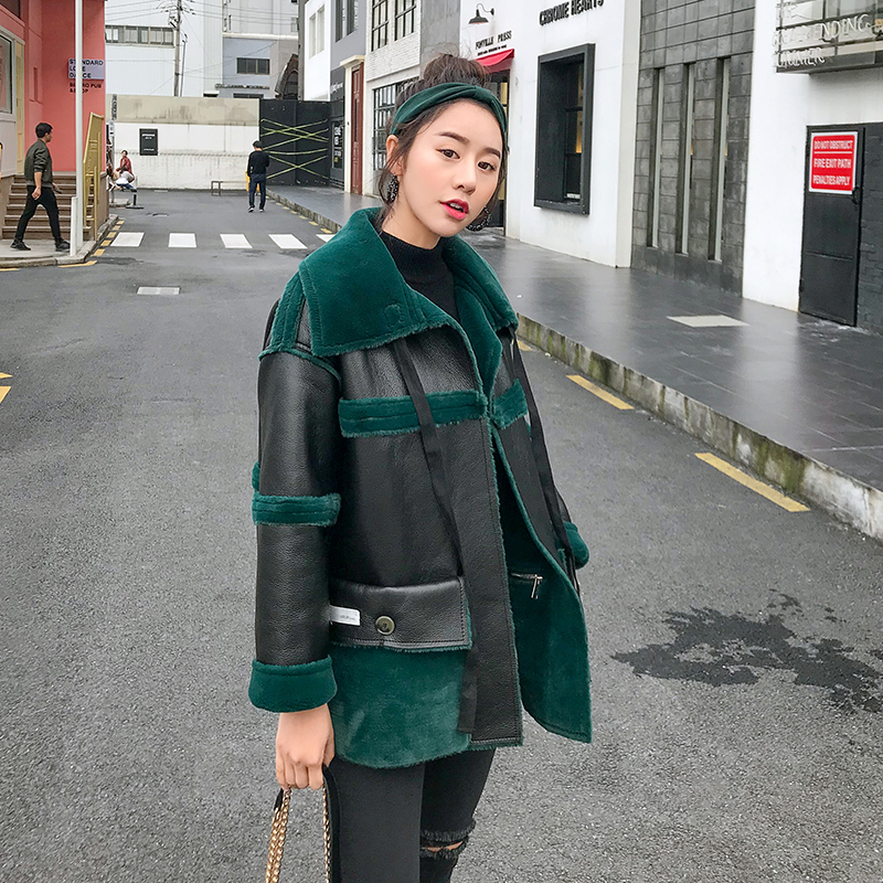 PU Leather Jacket Coat Women 2019 Winter New Lambswool Splice Overcoat Female Short Bomber Leather Jacket Ladies PU Coat, Army green
PU Leather Jacket Coat Women 2019 Winter New Lambswool Splice Overcoat Female Short Bomber Leather Jacket Ladies PU Coat, Army green