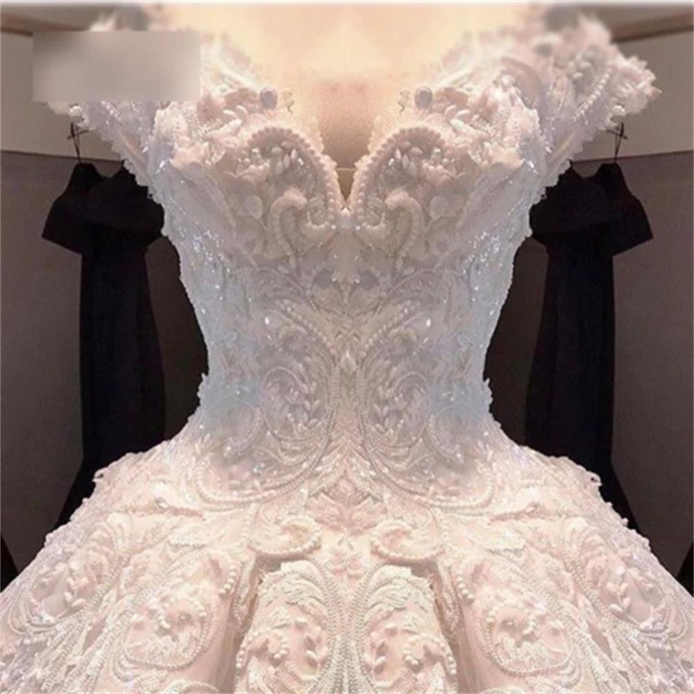 Luxury Dubai Wedding Dresses Off The Shoulder Lace Appliques Pearls Beaded Country Wedding Bridal Gowns Court Train Vestidos De Novia