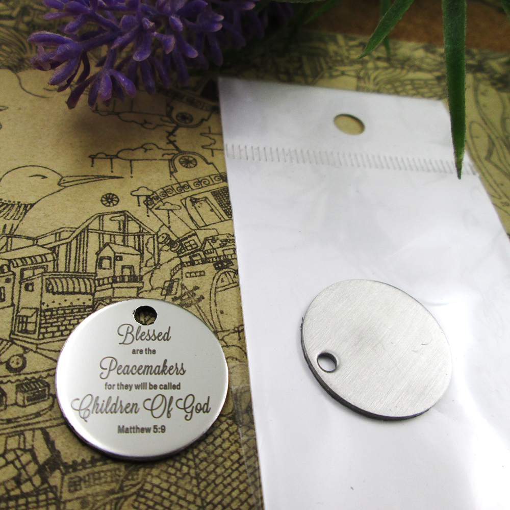 40pcs--"Blessed Are The Peacemakers"stainless steel charms more style for choosing DIY Charms pendants for necklace
40pcs--"Blessed Are The Peacemakers"stainless steel charms more style for choosing DIY Charms pendants for necklace
