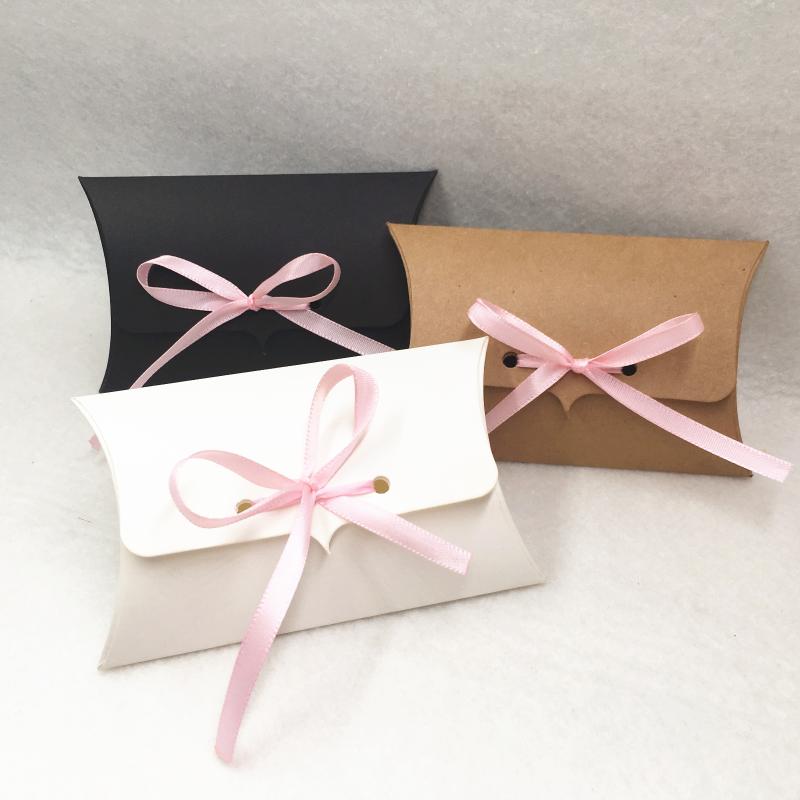 40Pcs Kraft Cardboard Paper Boxes Pillow Shape Wedding Box For Candy/Cookie/Jewelry Gift Packaging Box
40Pcs Kraft Cardboard Paper Boxes Pillow Shape Wedding Box For Candy/Cookie/Jewelry Gift Packaging Box