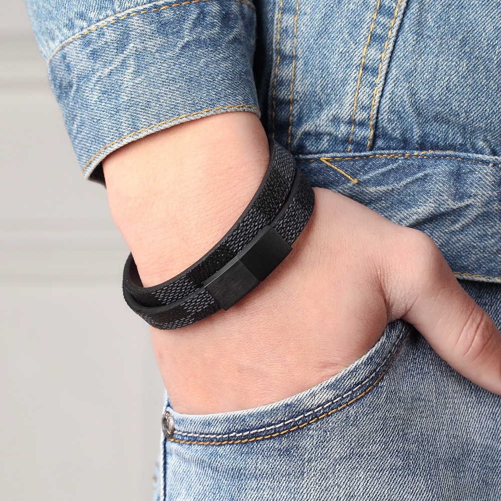 Handmade Cross Wide Cuff Bracelets Stainless Steel Magnetic Genuine Leather Bracelets Men Bracelets Bangles for Women Jewelry