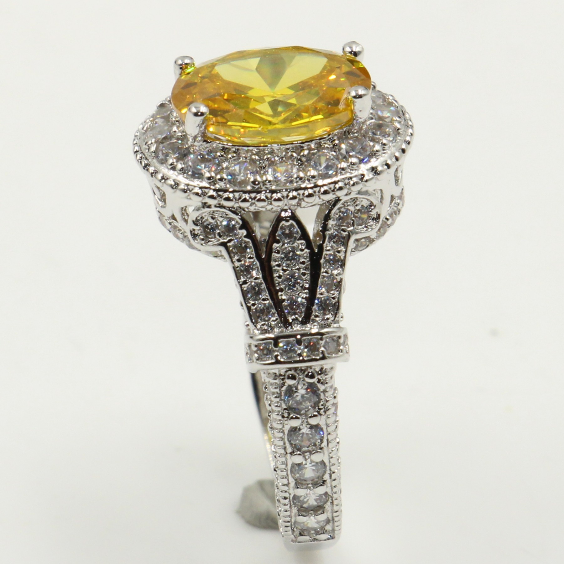 Sparkg Sterg Sier Oval Cut Topaz CZ Dia Wedding Band for Women - Sizes 6, 7, 8