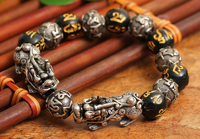 Silver Plated Wealth 3D Double Pixiu Charm Natural Stone Buddha Beads Bracelet Feng Shui Men's Jewelry
Silver Plated Wealth 3D Double Pixiu Charm Natural Stone Buddha Beads Bracelet Feng Shui Men's Jewelry