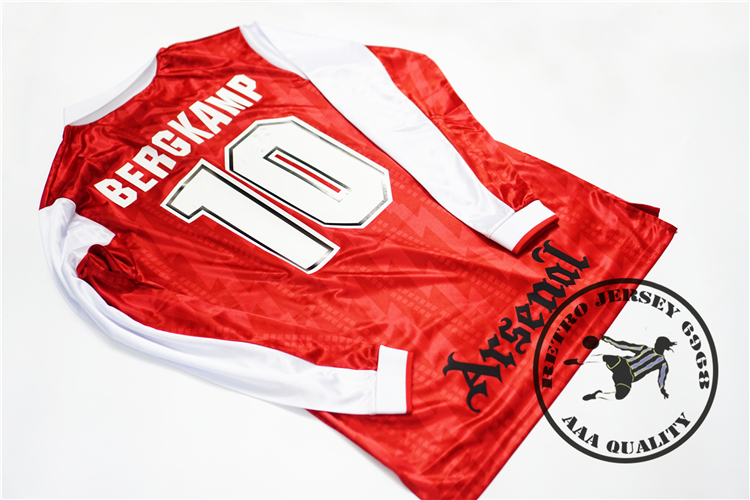 1994 home bergkamp #10 wright #8 platt #7 hillier #18 adams #6 dixon #2 copenhagen #94 schwarz #15 old soccer jersey retro shirts, Short sleeves
1994 home bergkamp #10 wright #8 platt #7 hillier #18 adams #6 dixon #2 copenhagen #94 schwarz #15 old soccer jersey retro shirts, Short sleeves