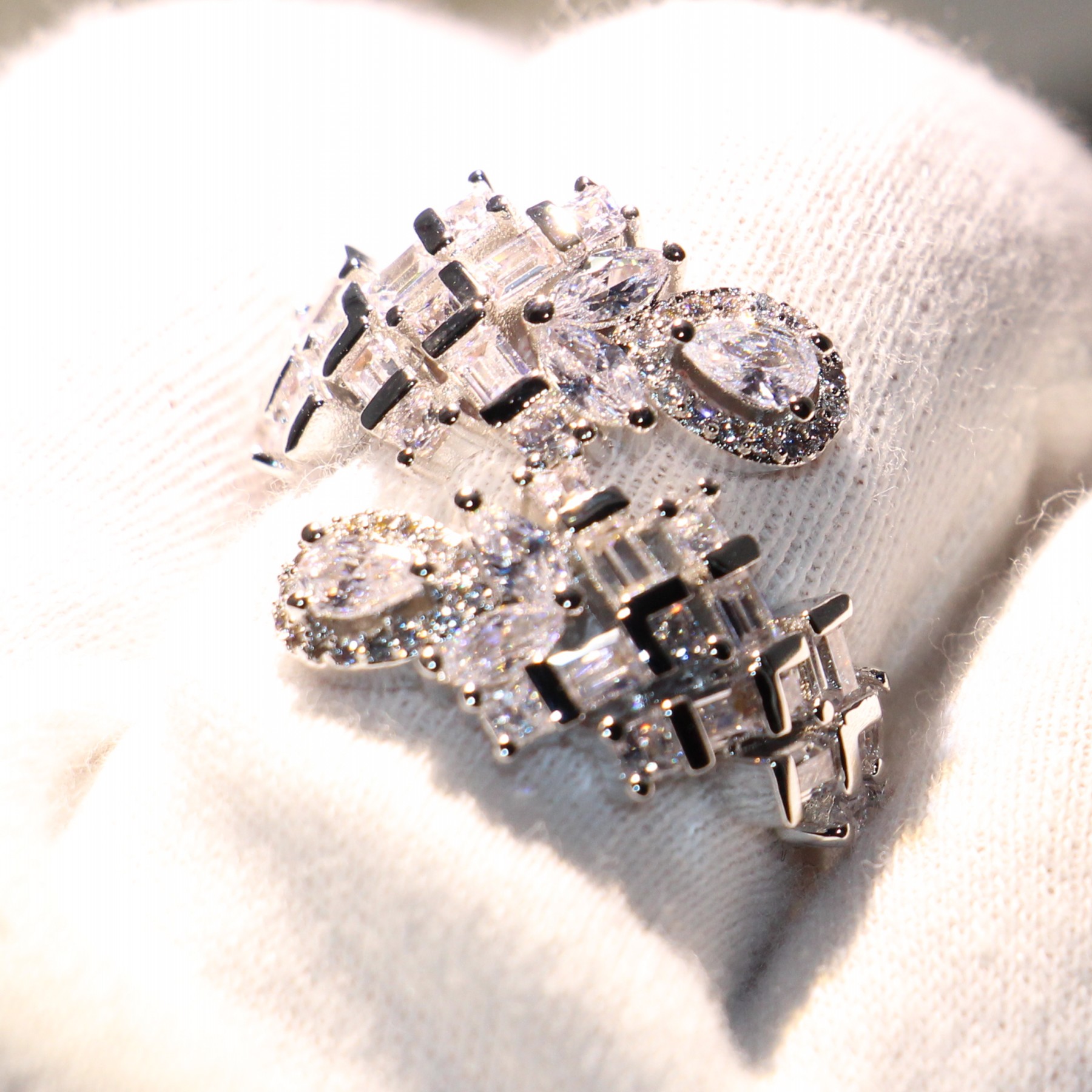 2019 New Arrival Stunning Luxury Jewelry 925 Sterling Silver Open Ring Snake White Topaz CZ Diamond Eternity Women Wedding Adjustable Rings