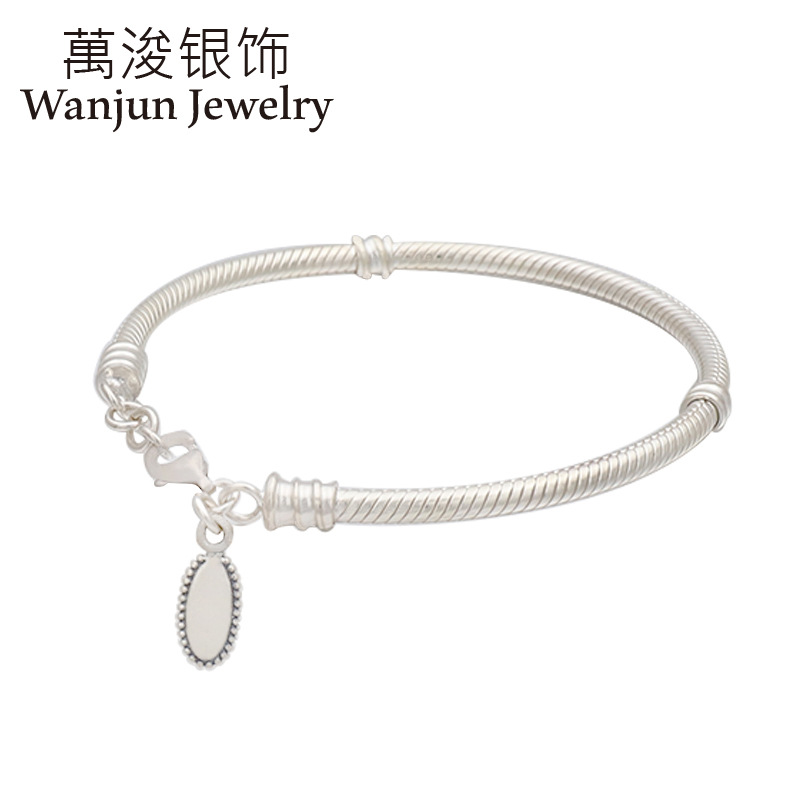 Wanjun Jewelry 100%925 Silver High Quality Fashion Exquisite Lobster Clasp Thread Snake Bones Chain Free Gift To Friends
Wanjun Jewelry 100%925 Silver High Quality Fashion Exquisite Lobster Clasp Thread Snake Bones Chain Free Gift To Friends
