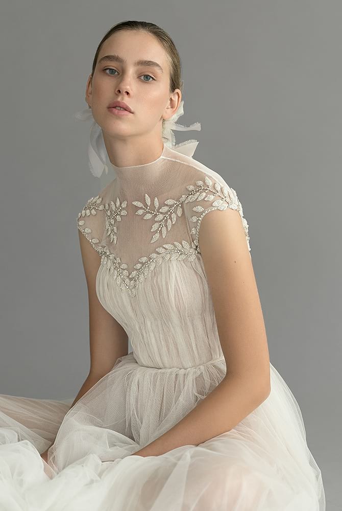 Simple A Line Chana Marelus Wedding Dresses High Neck Sleeveless Tulle Lace Applique Sash Wedding Gowns Floor Length robe de mariée