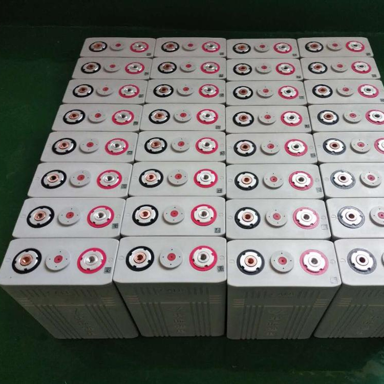 Brand New LiFePO4 Battery 3.2V 100Ah Solar Cell Battery