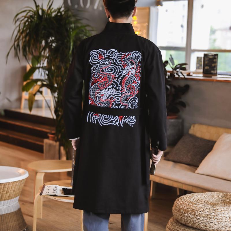 #3945 China Style Vintage Black Cotton Linen Trench Coat For Men Embroidery Loose Long Kimono Windbreak With Belt Plus Size 5XL
#3945 China Style Vintage Black Cotton Linen Trench Coat For Men Embroidery Loose Long Kimono Windbreak With Belt Plus Size 5XL