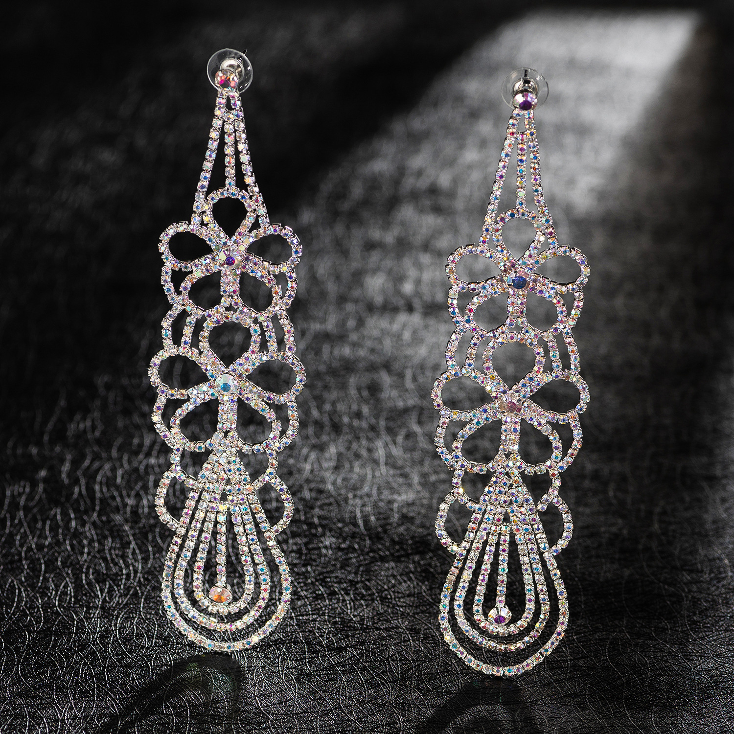 Exaggeration Earring Luxurious Rhinestone Long Fund Eardrop Woman Personality Nightclub Sexy Earrings Accessories Product
Exaggeration Earring Luxurious Rhinestone Long Fund Eardrop Woman Personality Nightclub Sexy Earrings Accessories Product