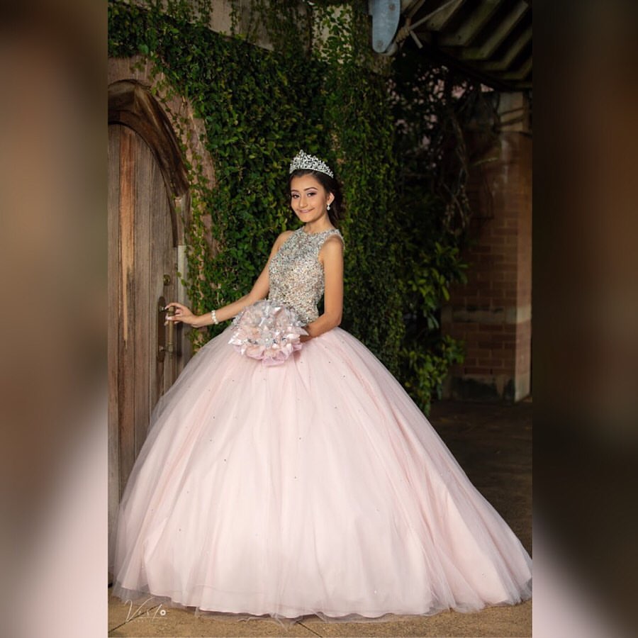 Beaded Crystals Sequins Quinceanera Prom Dresses Pink Sexy Pink Backless Tulle Cheap Ball Gown Evening Party Sweet 16 Dress