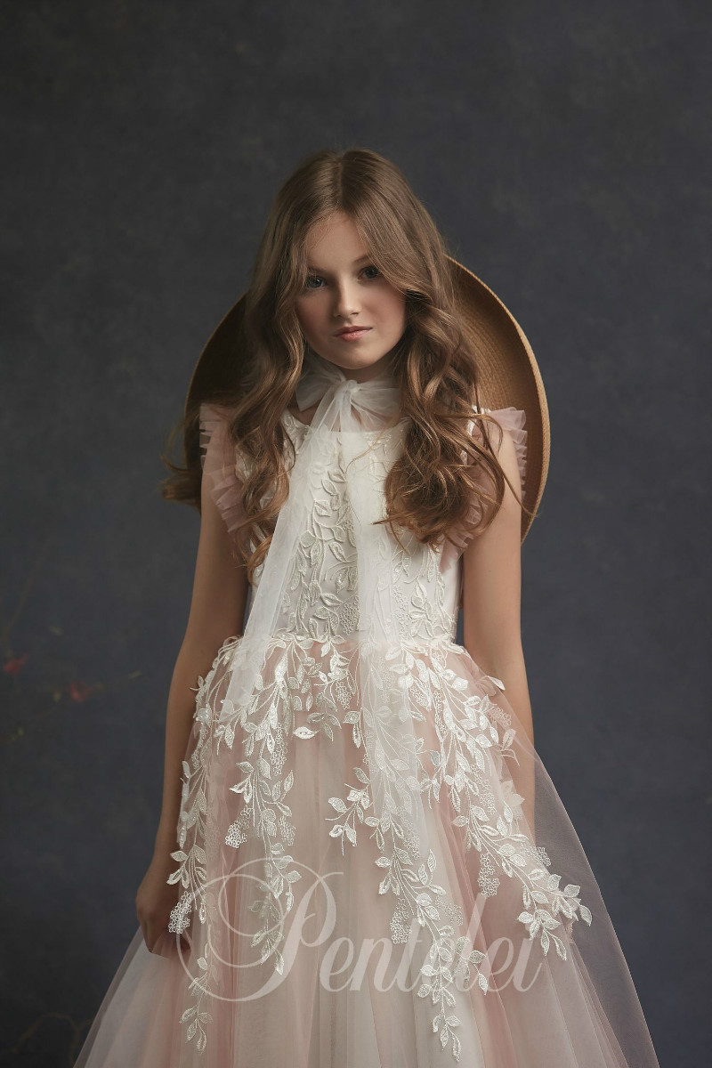 Lovely A Line Flower Girl Dresses Jewel Sleeveless Lace Applique Ruffles Pageant Dress Floor Length Girl's Birthday Party 0431