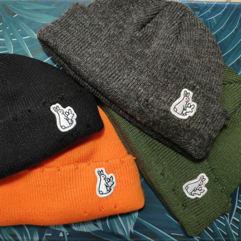 FR2 Fucking Rabbits Broken Beanies For Men Women Winter Hat Accessories Ladies Skullies Warm Knitted Beenie Hats Damage Skullcap Ice Caps, Dark grey
FR2 Fucking Rabbits Broken Beanies For Men Women Winter Hat Accessories Ladies Skullies Warm Knitted Beenie Hats Damage Skullcap Ice Caps, Dark grey