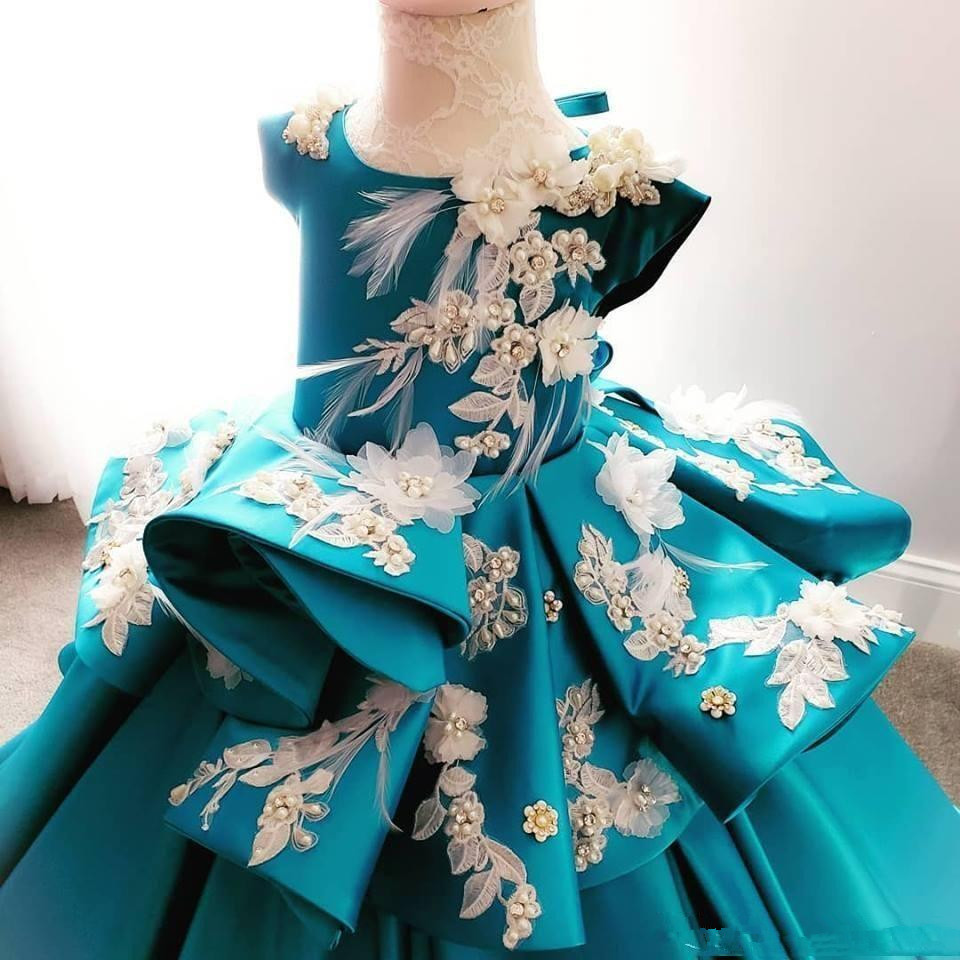 2020 Pearls Blue Flower Girl Dresses 3D Applique Beads Little Girl Wedding Gowns Vintage Satin Pageant Dress