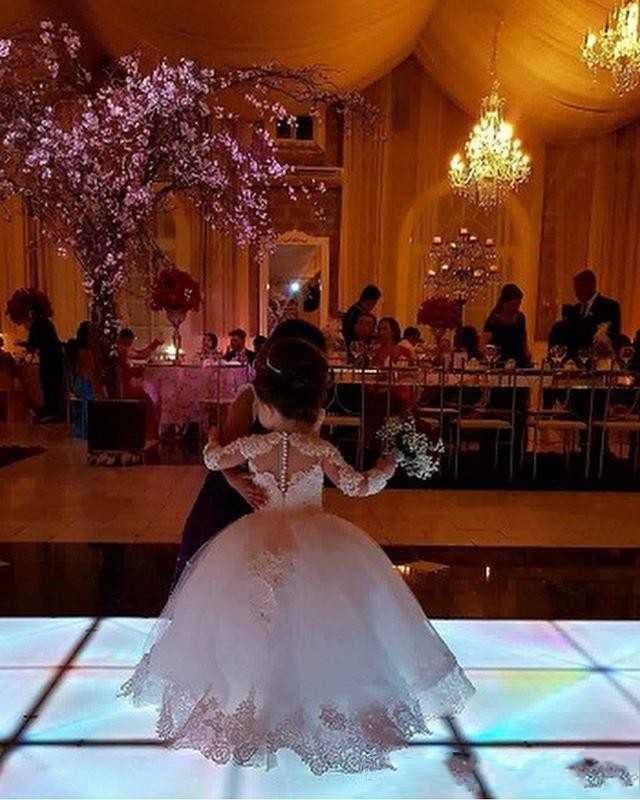 Cute New Cheap Flower Girls Dresses Weddings Jewel Neck Lace Appliques Beaded Long Sleeves Princess Birthday Children Girl Pageant Gowns
