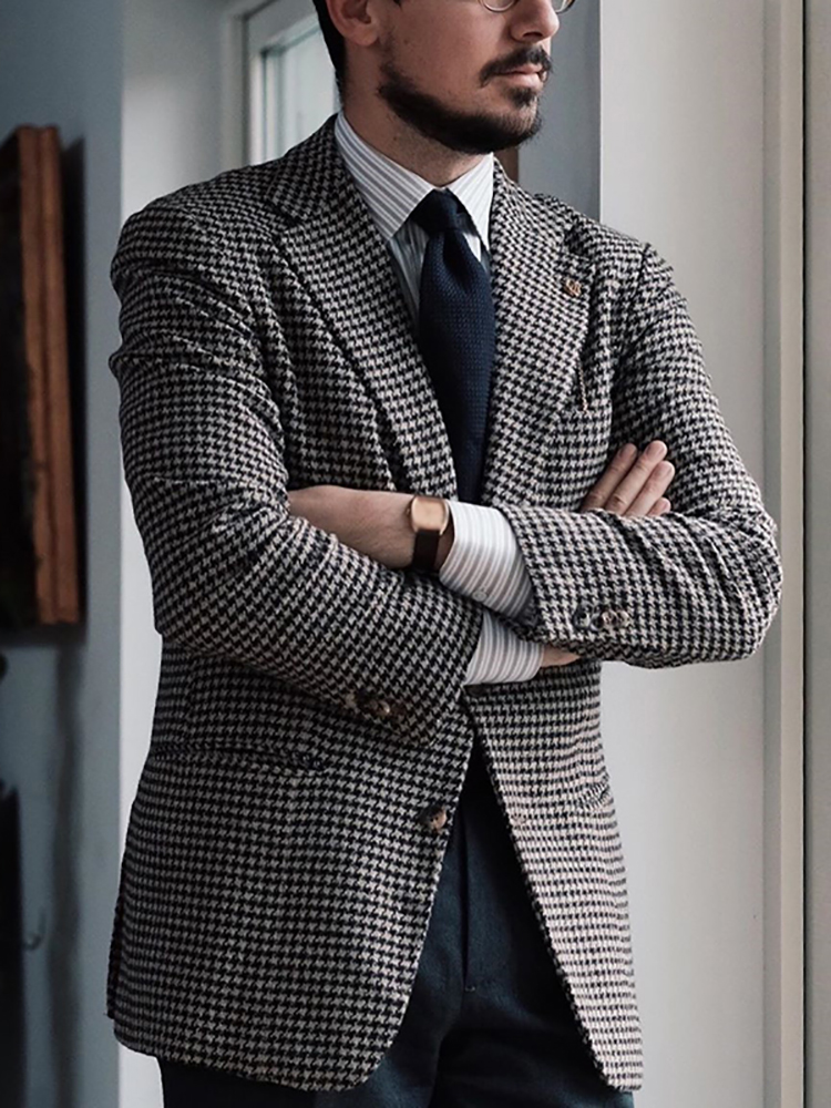 Classic White Black Check Groom Wear Two Button Peaked Lapel Mens Business Formal Prom Tuxedos Best Man Blazer Suit Only One Piece