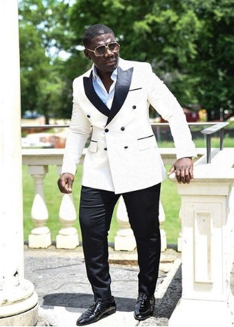 Classic Style Double Breasted Ivory Groom Tuxedos Peak Lapel Men Suits Wedding/Prom/Dinner Best Man Blazer (Jacket+Pants+Tie) W256