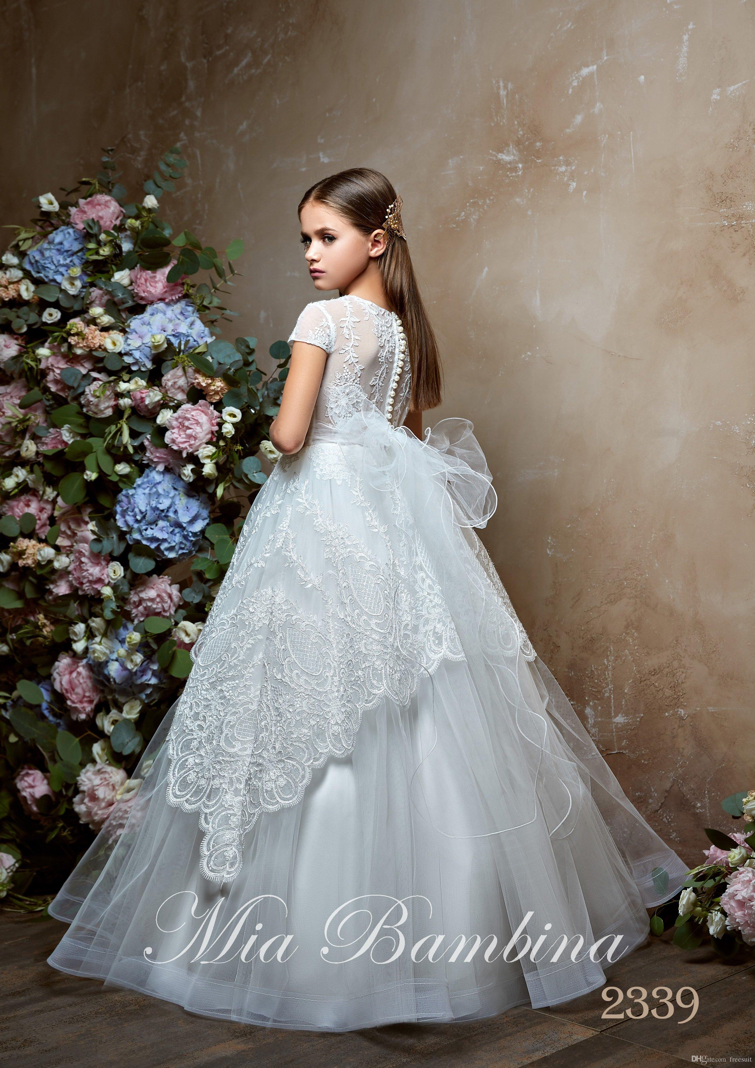 Newest A-Line Flower Dresses Jewel Neck Appliqued Short Sleeves Pageant Gown Bow Sash Tiered Skirts Girl Birthday Gowns