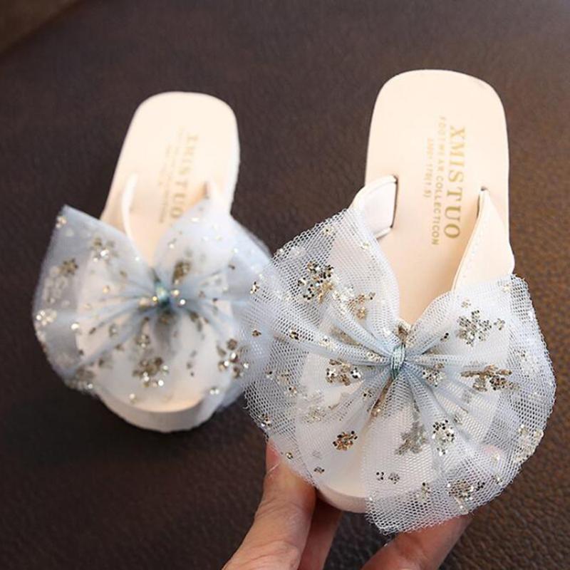 New Girl Leisure fashion Bow Flip-Flops Sandals Non-slip soft bottom Summer Beach Flat House shoes child Flip Flops women sh398
New Girl Leisure fashion Bow Flip-Flops Sandals Non-slip soft bottom Summer Beach Flat House shoes child Flip Flops women sh398
