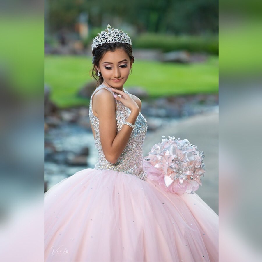 Beaded Crystals Sequins Quinceanera Prom Dresses Pink Sexy Pink Backless Tulle Cheap Ball Gown Evening Party Sweet 16 Dress