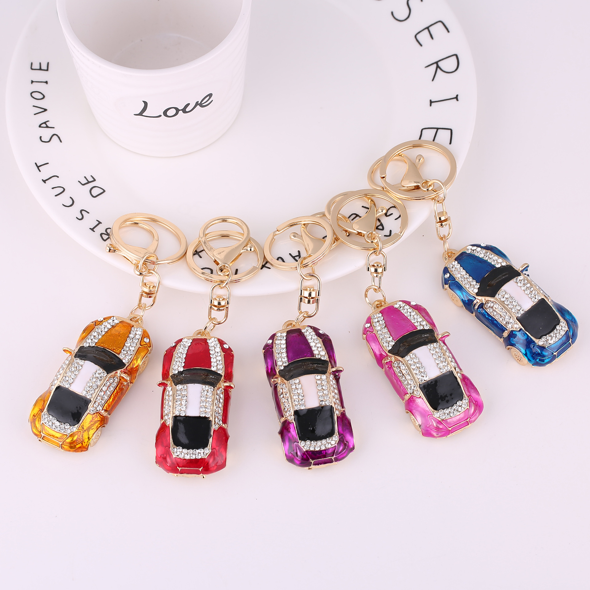 Cool Roadster Sports Car Crystal HandBag Pendant trendy Keyring Keychain For Car Purse Bag Buckle key holder Key Chains K164
Cool Roadster Sports Car Crystal HandBag Pendant trendy Keyring Keychain For Car Purse Bag Buckle key holder Key Chains K164