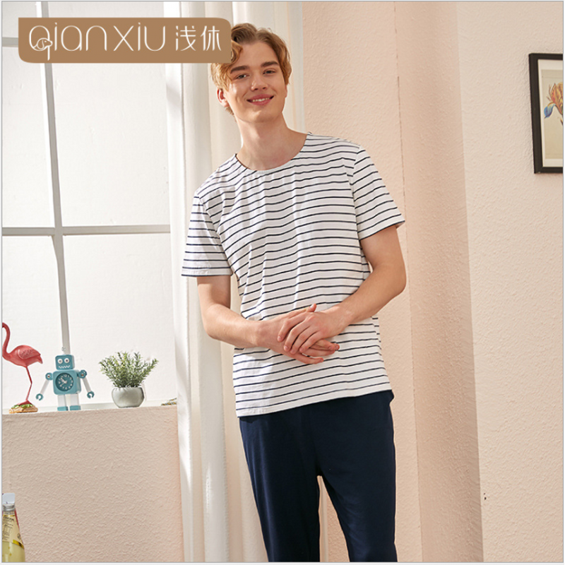 2020 Spring Homewear Men Casual Striped Pajama sets Male Cotton Sleepwear suit Men Short sleeve O-neck Collar t shirt & Pants
2020 Spring Homewear Men Casual Striped Pajama sets Male Cotton Sleepwear suit Men Short sleeve O-neck Collar t shirt & Pants