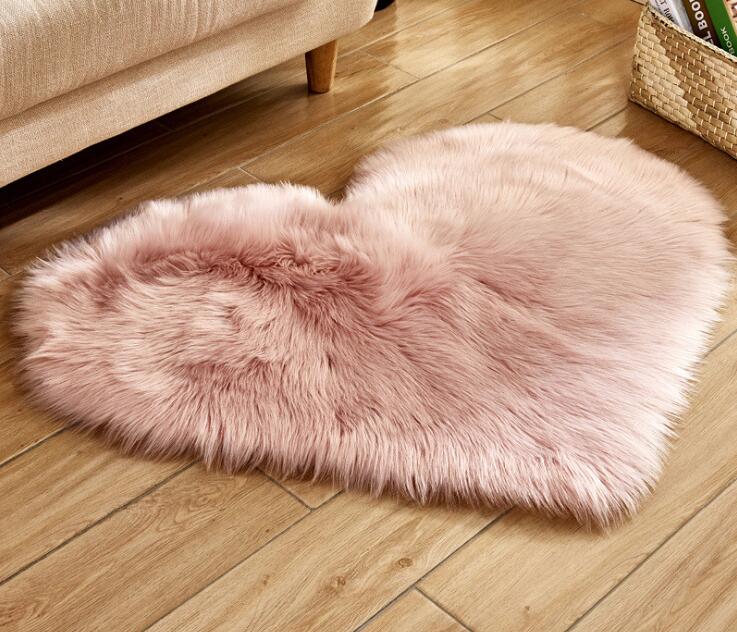 Heart Shaped Long Fur Carpet Shaggy Carpet Artificial Wool Sheepskin Baby Room Bedroom Soft Area Mat