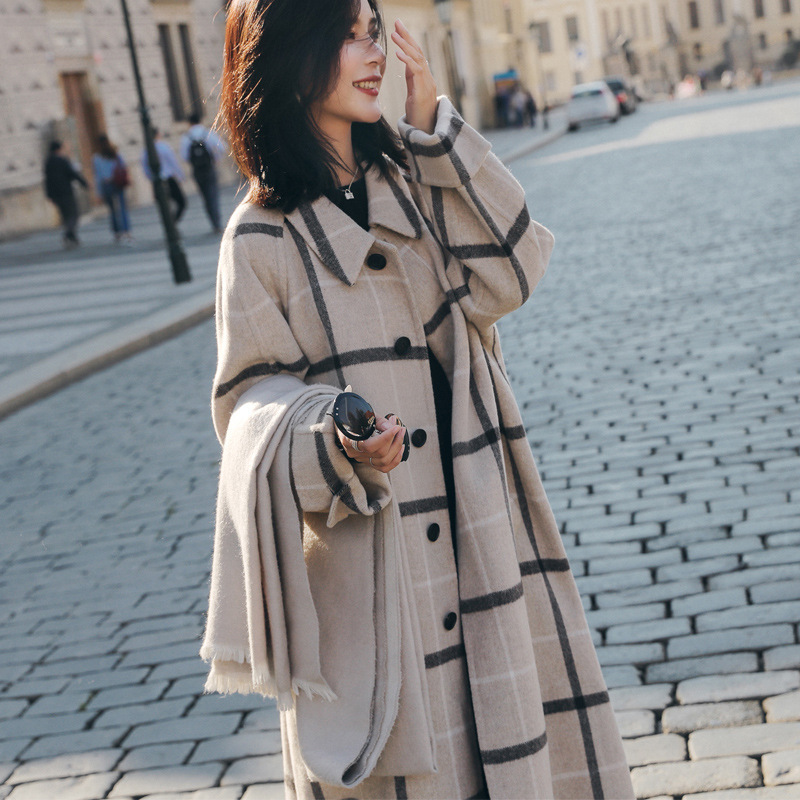 2020New Oversize Women' Plaid Wool Coat Autumn Winter Fashion Retro Lapels Mid-leng Temperament High Quality Women Coat ZY173, Khaki
2020New Oversize Women' Plaid Wool Coat Autumn Winter Fashion Retro Lapels Mid-leng Temperament High Quality Women Coat ZY173, Khaki