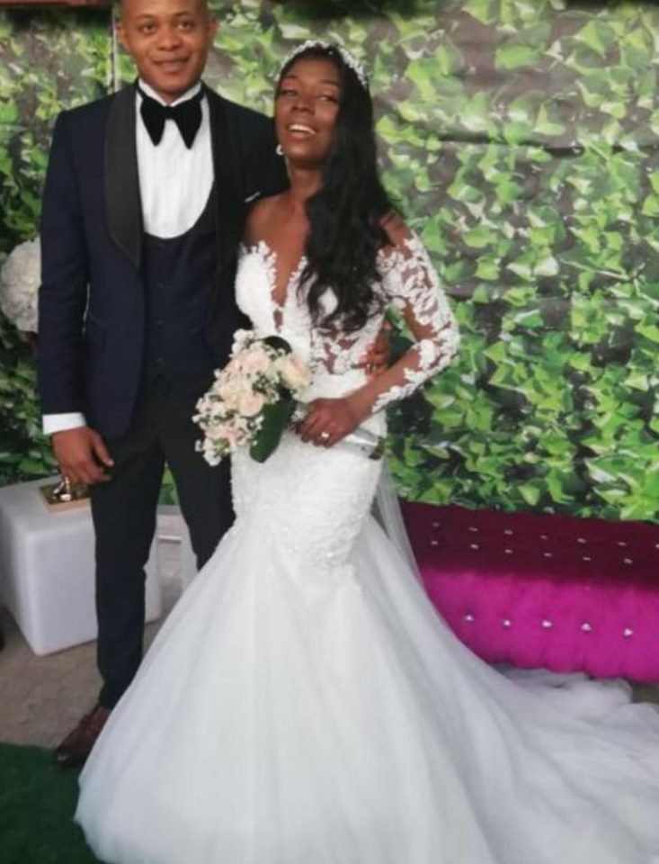 2019 Arabic Aso Ebi Sexy Cheap Vintage Wedding Dresses Sheer Neck Lace Beaded Bridal Dresses Long Sleeves Backless Wedding Gowns ZJ355