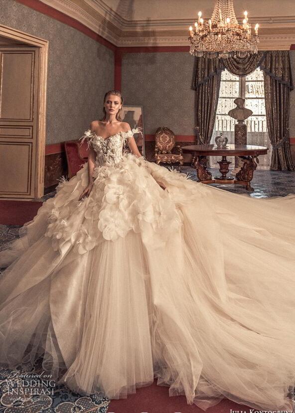 Julia Kontogruni Vintage Dresses Off The Shoulder Lace 3D ral Appliqued Country Wedding Dress Feather Bridal Gowns