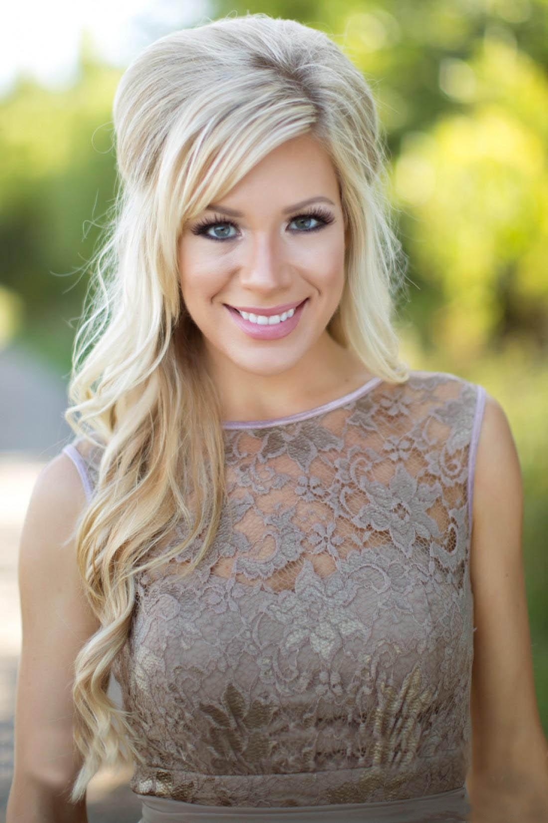 Cheap Brown Short Country Bridesmaid Dresses Top Sheer Neckline Lace Under Chiffon Formal Wedding Guest Dress Pleated Maid Honor Junior Gown