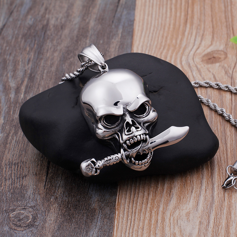 Skeleton Skull Knife Pendants Necklace Cool Men Punk Hip Hop 316L Stainless Steel New Fashion Casting Jewelry
