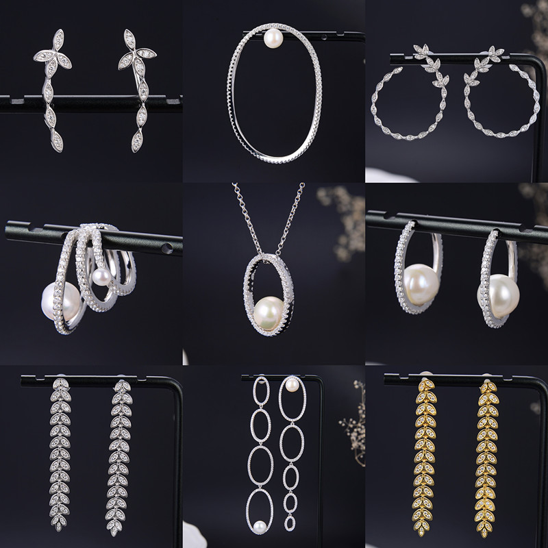 crystal jewelry hoop big earrings for woman cubic zircon wedding studs long earring women Female A-gift jewelries lady
crystal jewelry hoop big earrings for woman cubic zircon wedding studs long earring women Female A-gift jewelries lady