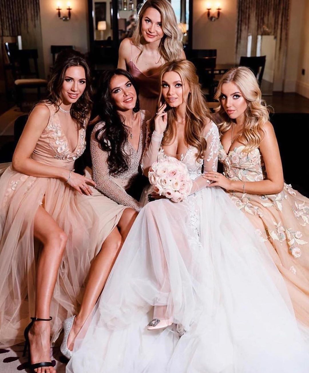 Berta Lace Stunning Mermaid Wedding Dresses Deep V Neck Long Sleeves Backless Bridal Gowns With Detachable Train Trumpet Robe De Marie
