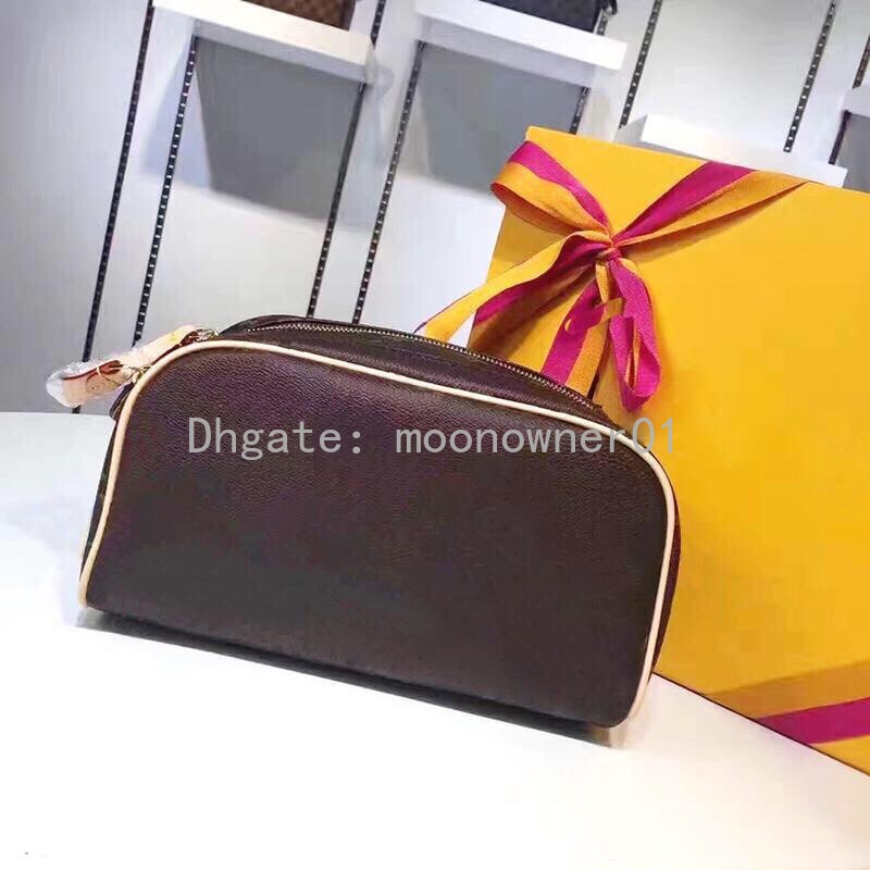Wholesale luxury designer makeup bag double zipper Clutch for men women cosmetic bag big travel organizer storage wash bag leather case
Wholesale luxury designer makeup bag double zipper Clutch for men women cosmetic bag big travel organizer storage wash bag leather case