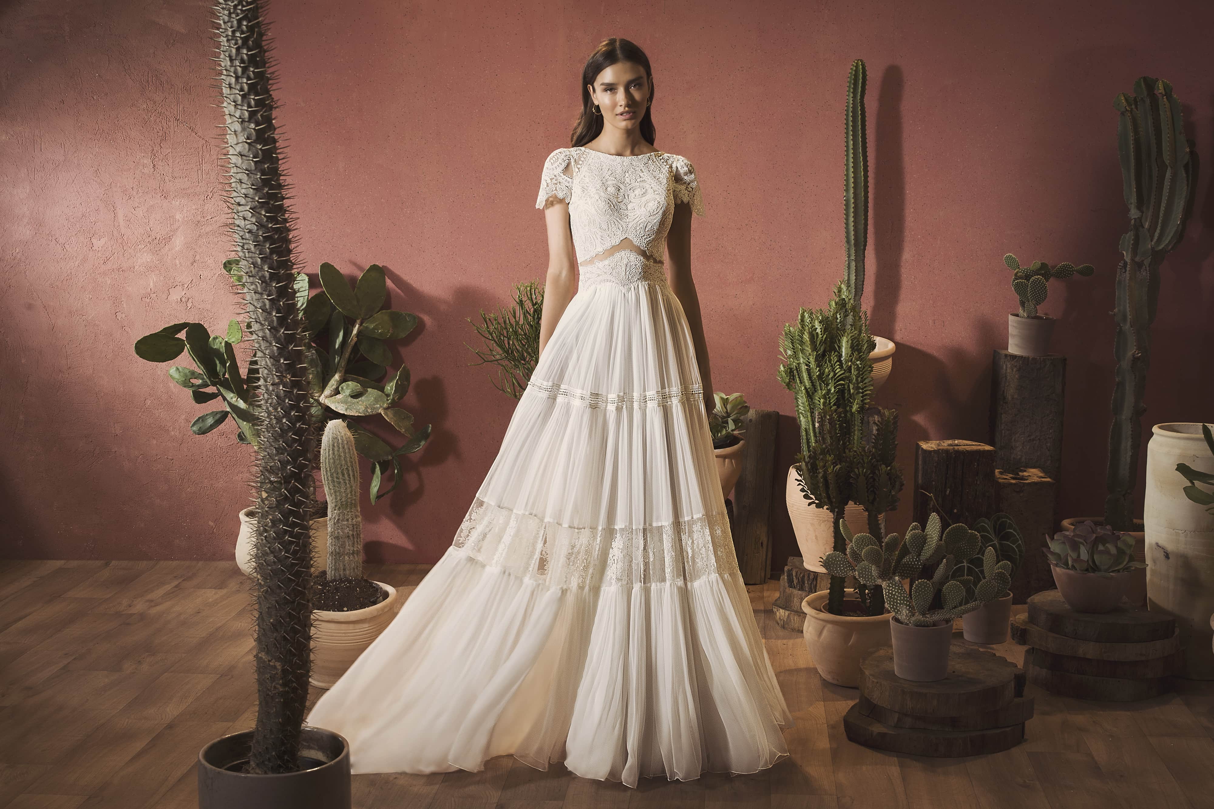 vintage bohemian backless wedding dresses short sleeve lace appliqued boho chiffon bridal gowns a line wedding dress robe de marie