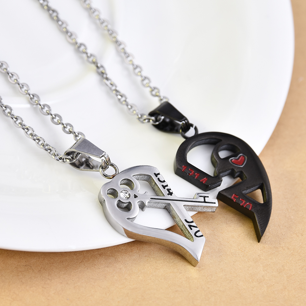 2019 New Fashion 2pcs His and Hers Stainless Steel Love Heart Lock & Key Couple Pendant Necklace stainless steel jewelry