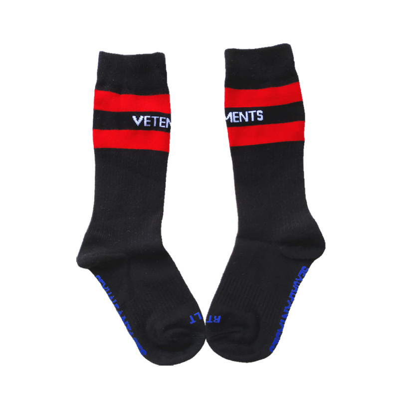 VETEMENTS stockings mens designer off Black White Socks Tide Brand Hip Hop Style Socks Letter Embroidery Athletes stockings, White;pink
VETEMENTS stockings mens designer off Black White Socks Tide Brand Hip Hop Style Socks Letter Embroidery Athletes stockings, White;pink