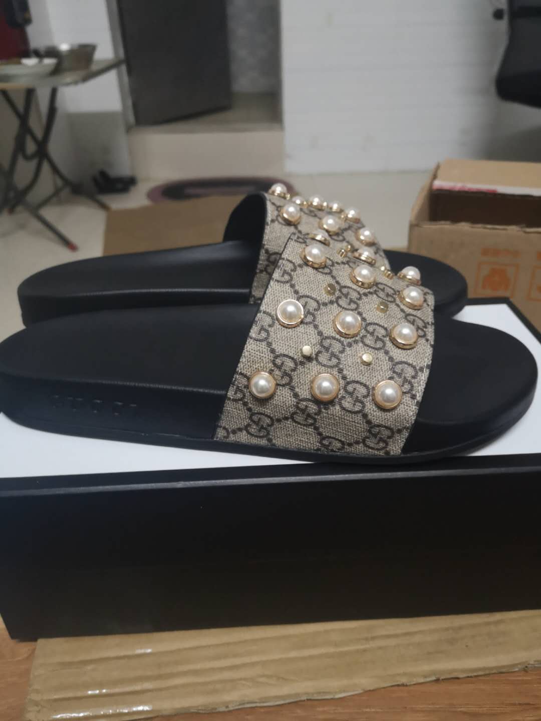 Men Women Sandals Designer Shoes Luxury Slide Summer Fashion Wide Flat Slippery With Thick Sandals
Men Women Sandals Designer Shoes Luxury Slide Summer Fashion Wide Flat Slippery With Thick Sandals