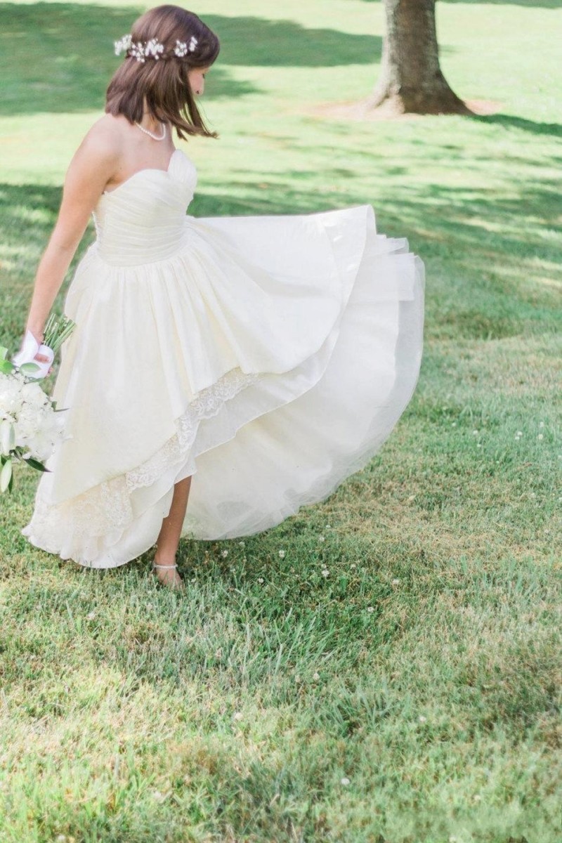 Country Western High Low Wedding Dress Spring 2019 Sweetheart Neckline Ruched Bodice Hi Low Hemline Ivory Taffeta Lace Bridal Wedding Gown