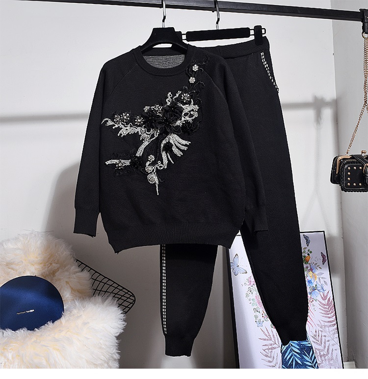 Embroidery Flower Knitted Tracksuit Loose sleeve Sweater + Long Pencil Pants Women Two Piece Outfits Black Knit Suit
Embroidery Flower Knitted Tracksuit Loose sleeve Sweater + Long Pencil Pants Women Two Piece Outfits Black Knit Suit