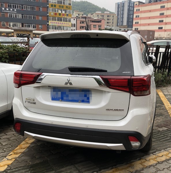 For Outlander Spoiler 2013-2018 Mitsubishi Outlander QBK Spoiler ABS plastic Material Car Rear Wing Color Rear Spoiler
For Outlander Spoiler 2013-2018 Mitsubishi Outlander QBK Spoiler ABS plastic Material Car Rear Wing Color Rear Spoiler