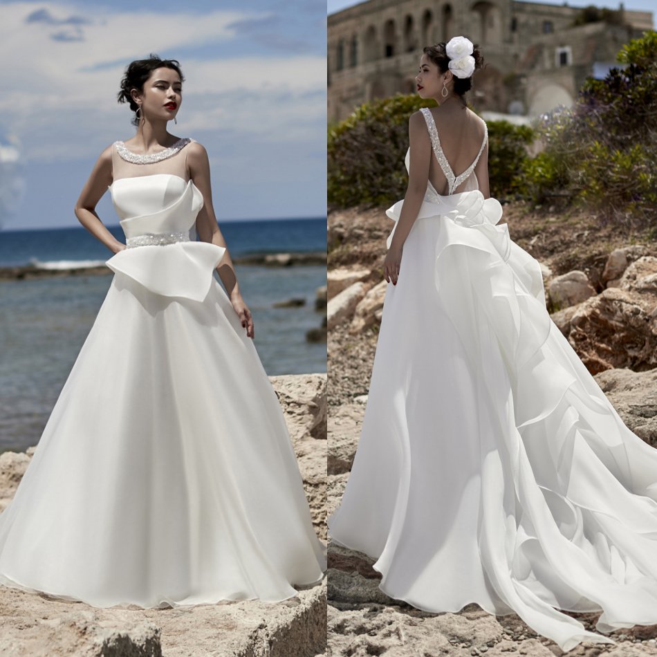 2020 Bohemian Bridal Dresses Scoop Neck Beaded Sleeveless Wedding Dress Backless Ruffle Sweep Train Custom Made Beach Robes De Mariée, Grape
2020 Bohemian Bridal Dresses Scoop Neck Beaded Sleeveless Wedding Dress Backless Ruffle Sweep Train Custom Made Beach Robes De Mariée, Grape