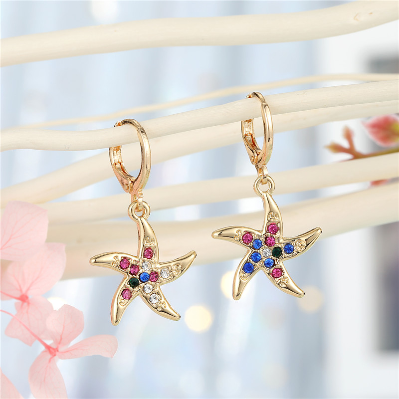 Hoop & Huggie 1Pair Crystal Rhinestone Star Earrings For Women Simple Gold Metal Color Windmill Pendant Stud Jewelry E368-6
Hoop & Huggie 1Pair Crystal Rhinestone Star Earrings For Women Simple Gold Metal Color Windmill Pendant Stud Jewelry E368-6