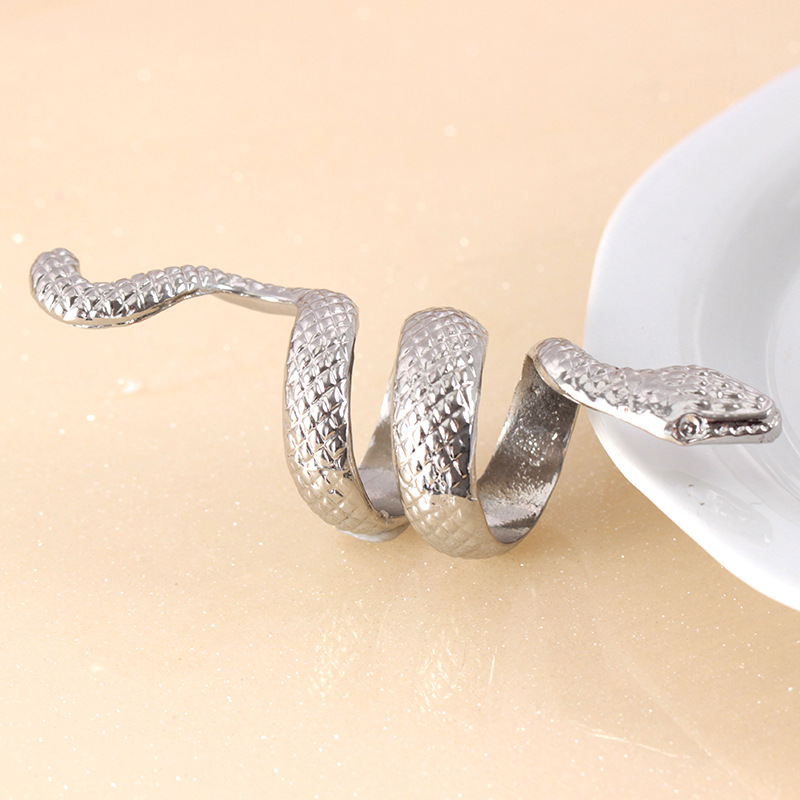 Wholesale- Hip Hop Jewelry Gold Rings High Quality Punk Exaggerated Snake Rings Alloy Gold Rings For Men
Wholesale- Hip Hop Jewelry Gold Rings High Quality Punk Exaggerated Snake Rings Alloy Gold Rings For Men