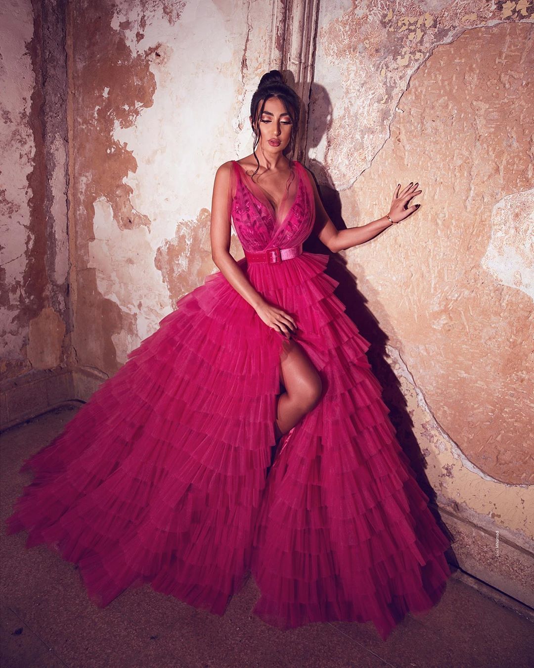 Fashion Tiered Tulle Evening Dresses 2020 Deep V Neck Sleeveless Split Floor Length Formal Party Dress Custom Made Prom Gowns
