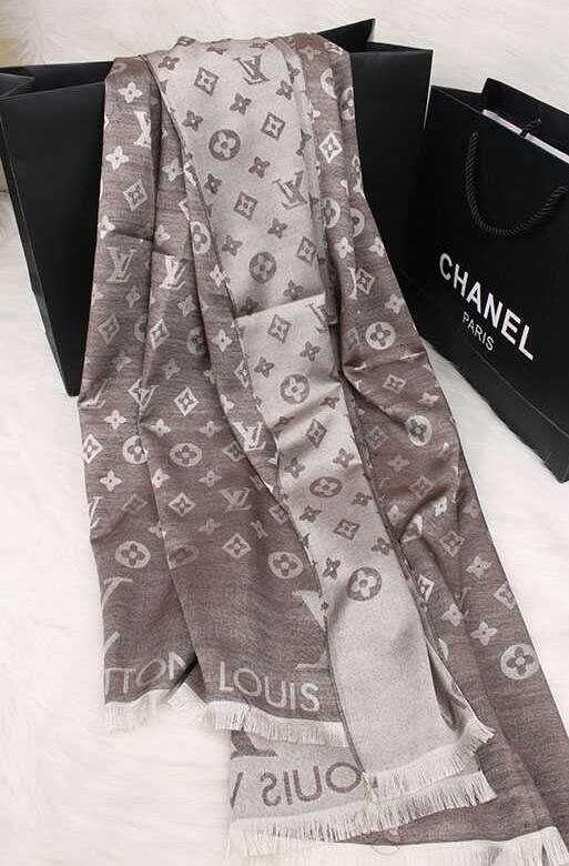 New Classic Scarf Fashion Women Scarf Silk Lame Scarves Four seasons square scarf women shaw
New Classic Scarf Fashion Women Scarf Silk Lame Scarves Four seasons square scarf women shaw